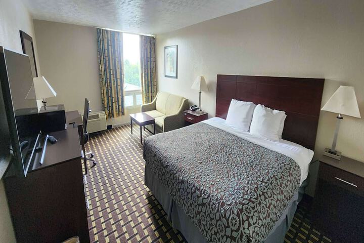 Room 19 of 51