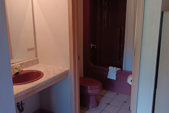 Room 15 of 38