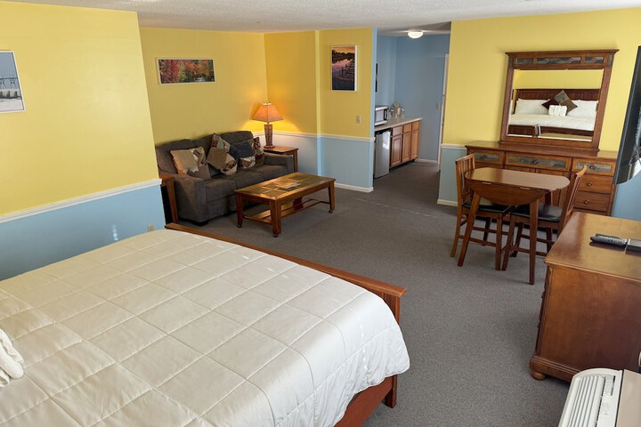 Room 120 of 279