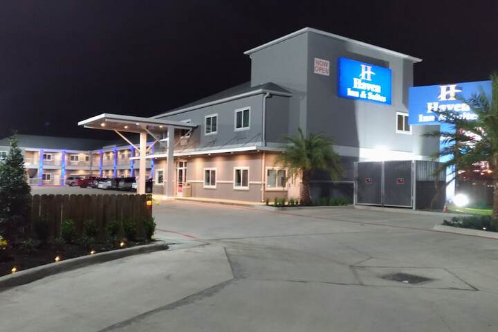 Hotel 6 of 47