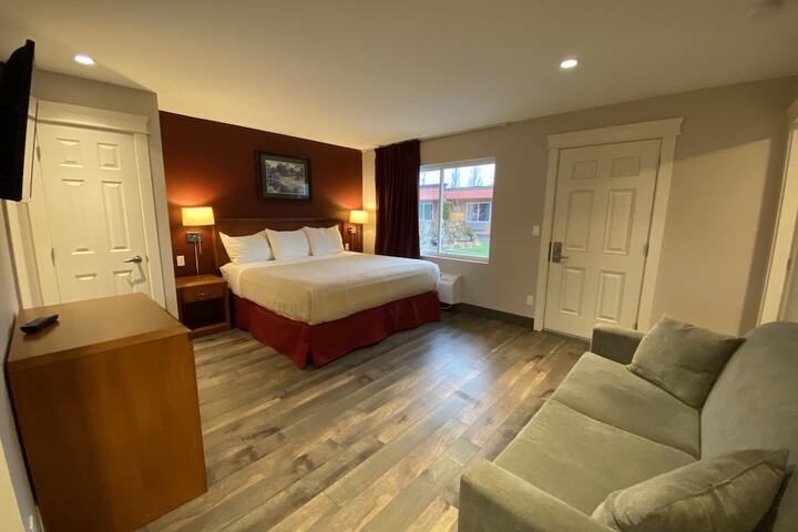 Sahara Courtyard Inn