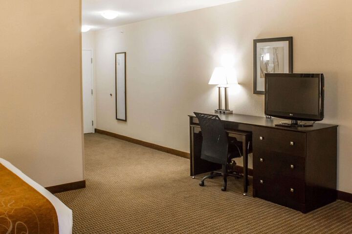 Room 13 of 28
