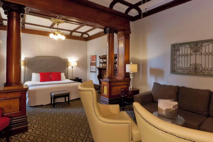 Idlewyld Inn & Spa