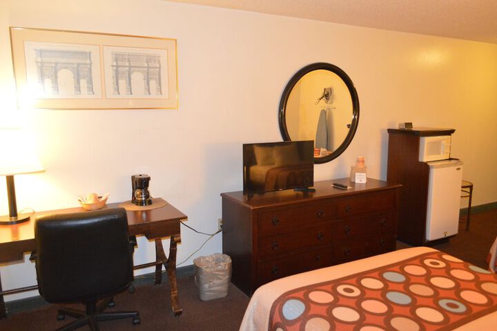 Room 26 of 74