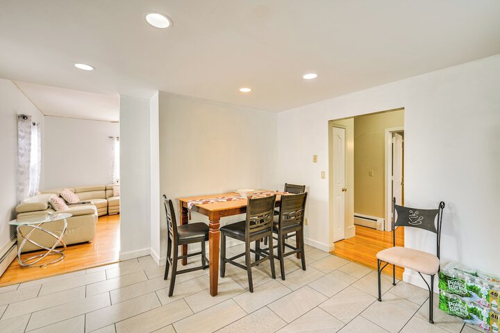 9 Mi to Dtwn Boston: Cozy Malden Apartment