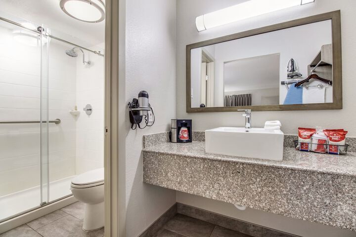 Red Roof Inn PLUS+ Dallas – Addison