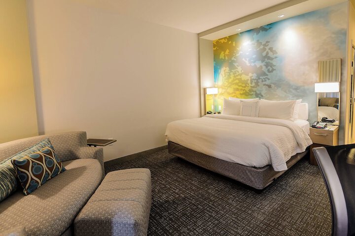 Courtyard by Marriott Lake Jackson
