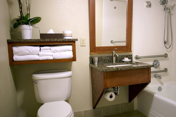 Room 62 of 120