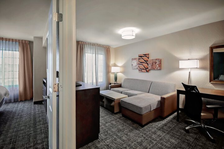 Staybridge Suites Holland by IHG