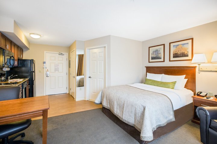 Room 16 of 27