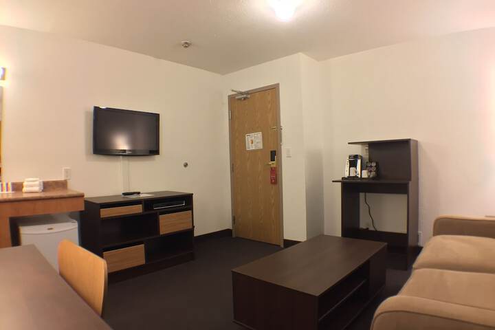 Room 5 of 43