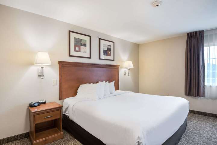 Suite 10 of 29