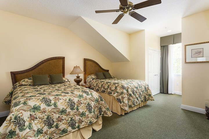 Room 5 of 19