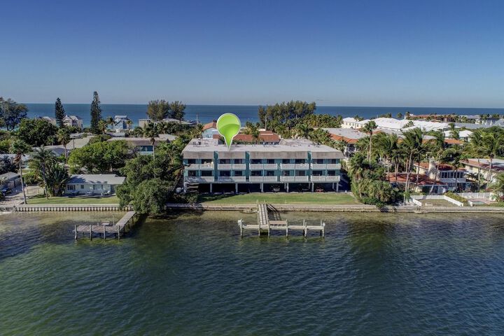 Anna Maria Island Beach Palms 5B