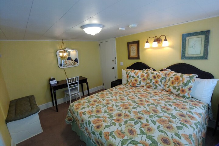 Island Guest House B & B