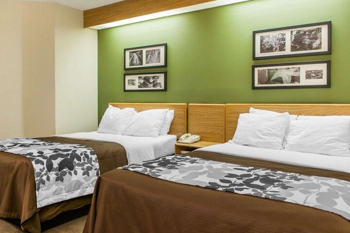 Room 18 of 31