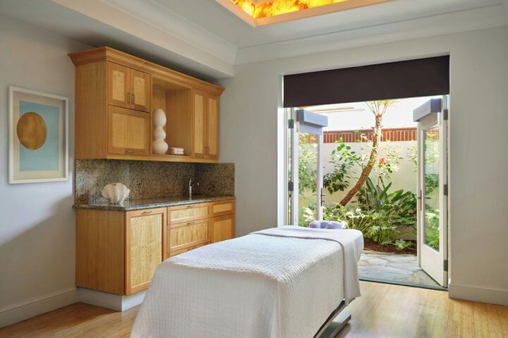 Four Seasons Hotel Los Angeles at Westlake Village
